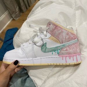 2021
Air Jordan 1 Mid SE GS 'Ice Cream'